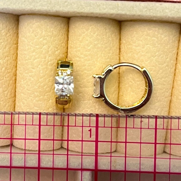 NWOT gold plated over silver cubic zirconia huggie hoop earrings - Picture 5 of 7
